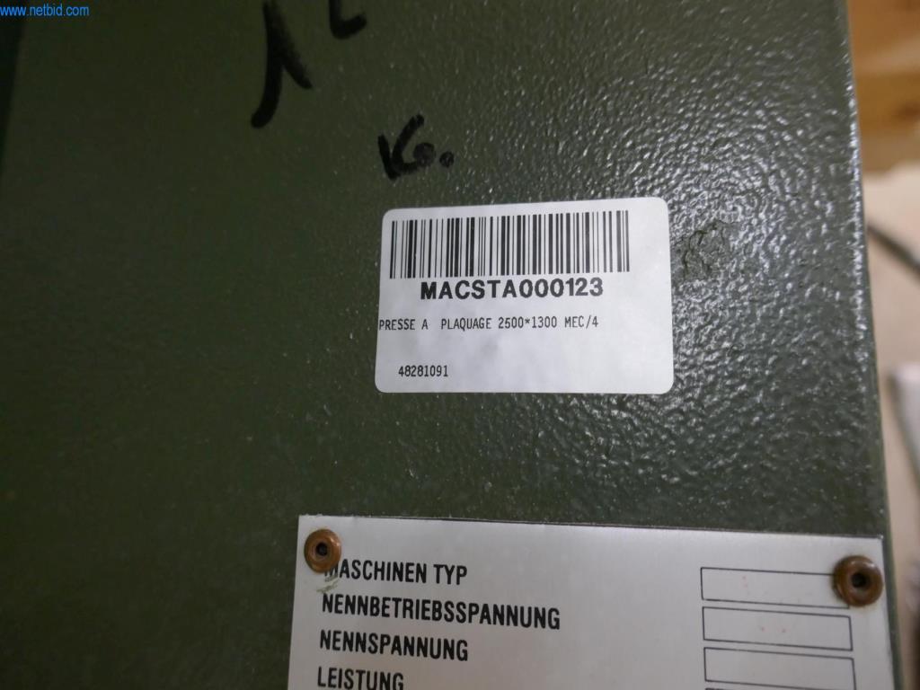 BGA, Warenvorräte, Montagematerial und Fahrzeuge aus dem Bereich Schreinerei-5