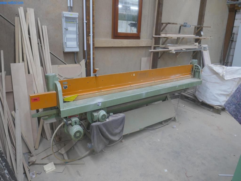 BGA, zaloge, montažni material in vozila iz oddelka za mizarstvo.-1