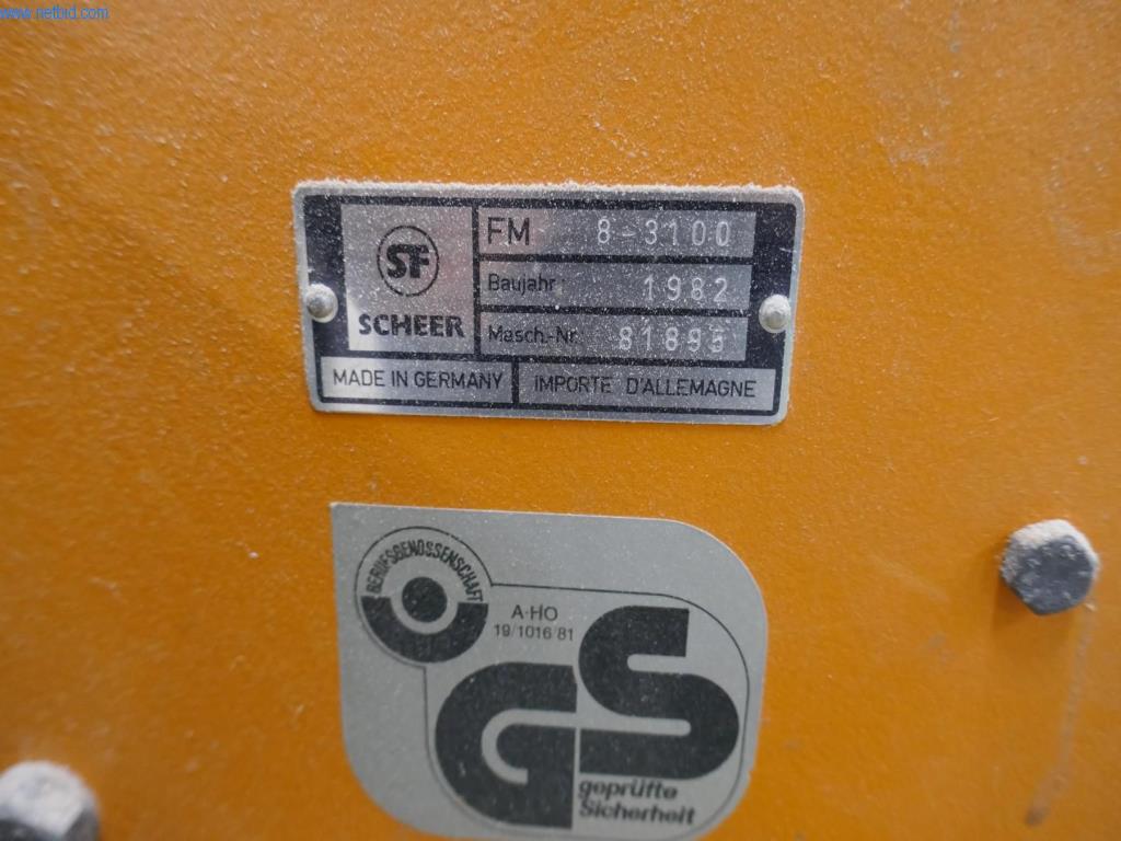 BGA, zaloge, montažni material in vozila iz oddelka za mizarstvo.-4