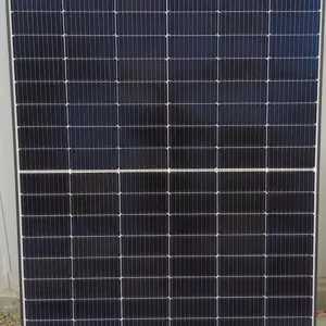 1 Posten 410 wattů - fotovoltaické moduly, 15,17 kWp (37 jednotek)