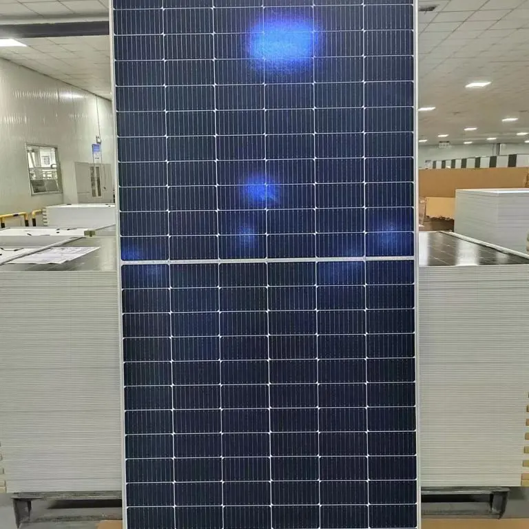 1 Posten 550 vatios - módulos fotovoltaicos, 341,0 kWp (372 unidades)