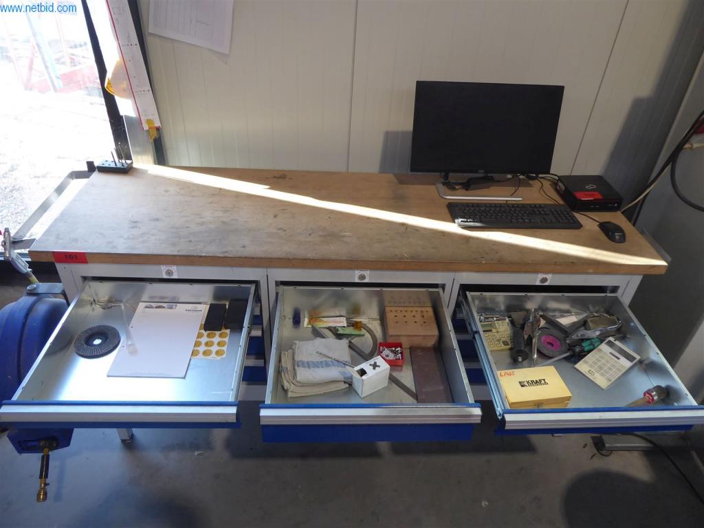 BGA, Warenvorräte, Montagematerial und Fahrzeuge aus dem Bereich Fenster- und Fassadenbau-3