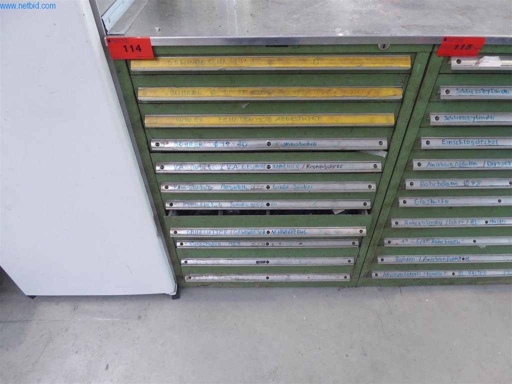 BGA, Warenvorräte, Montagematerial und Fahrzeuge aus dem Bereich Fenster- und Fassadenbau-2