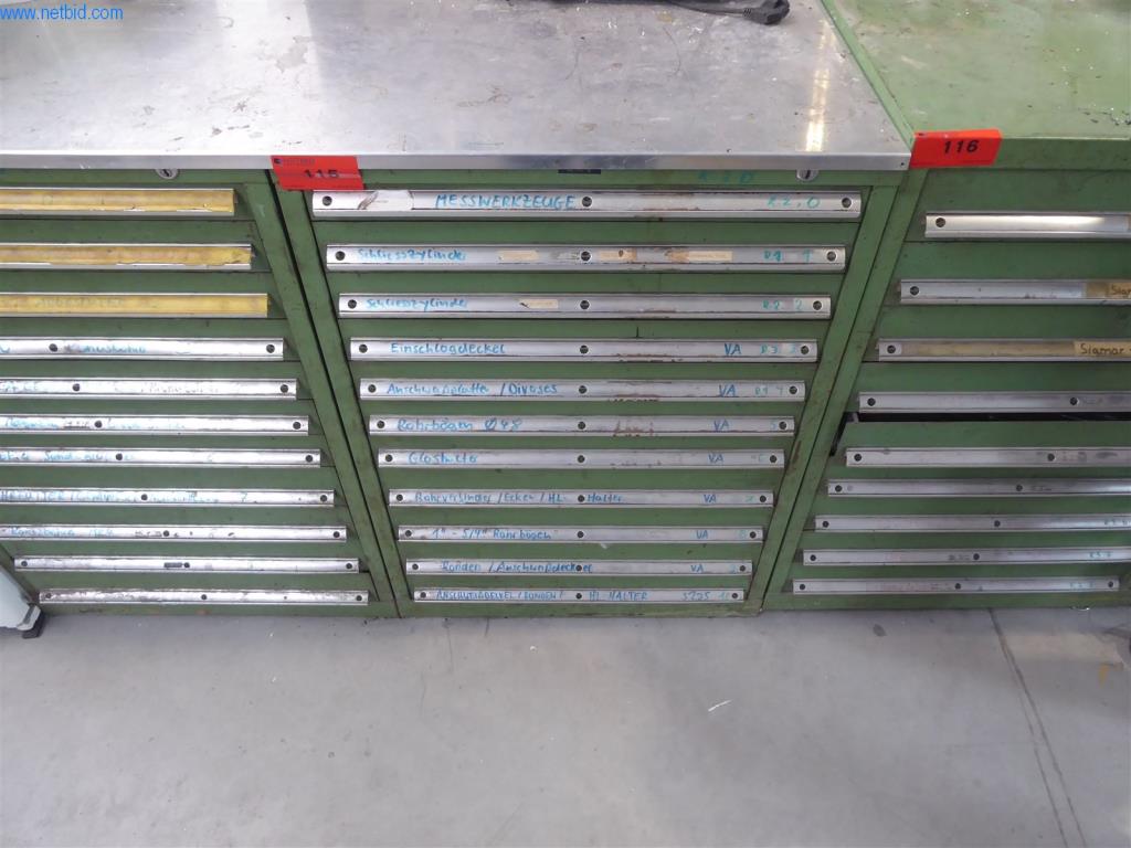 BGA, Warenvorräte, Montagematerial und Fahrzeuge aus dem Bereich Fenster- und Fassadenbau-1
