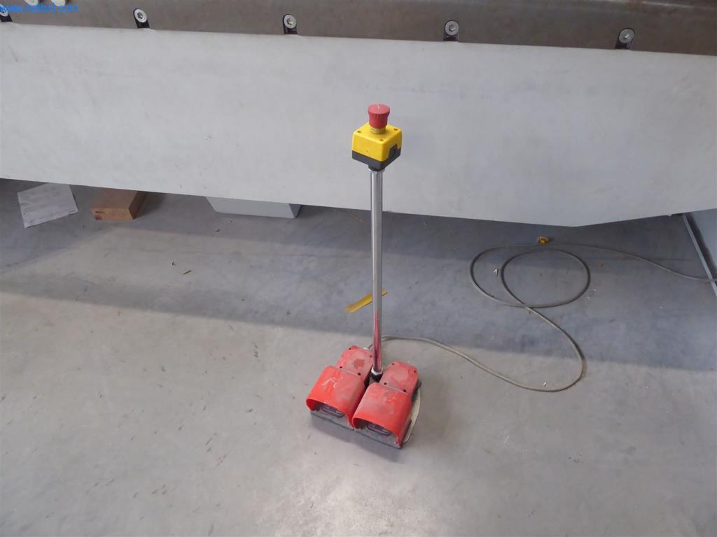 BGA, zaloge, montažni material in vozila iz oddelka za izdelavo oken in fasad-5