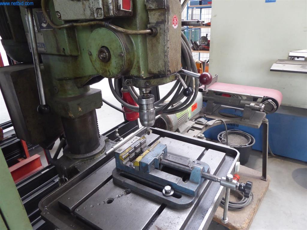 BGA, Warenvorräte, Montagematerial und Fahrzeuge aus dem Bereich Fenster- und Fassadenbau-2