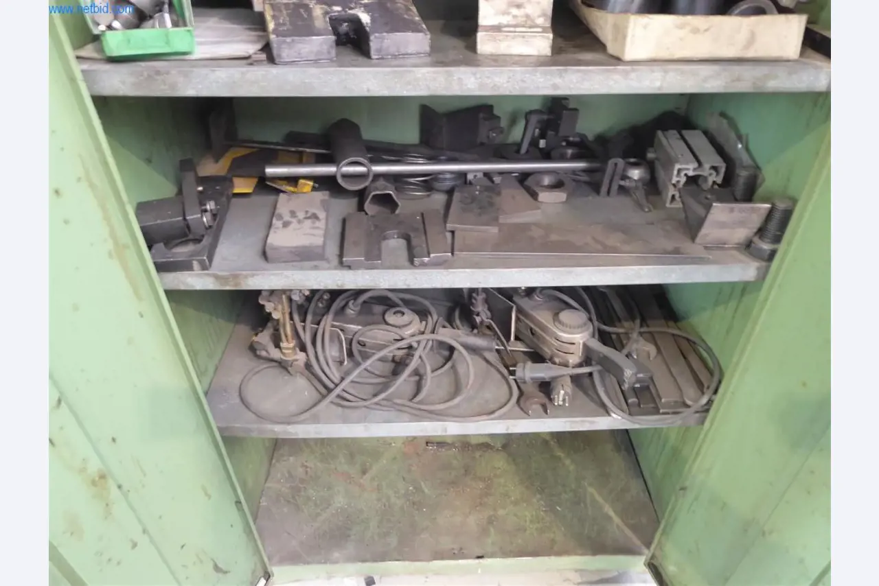 BGA, inventarios, materiales de montaje y vehículos de la división de construcción de ventanas y fachadas-10