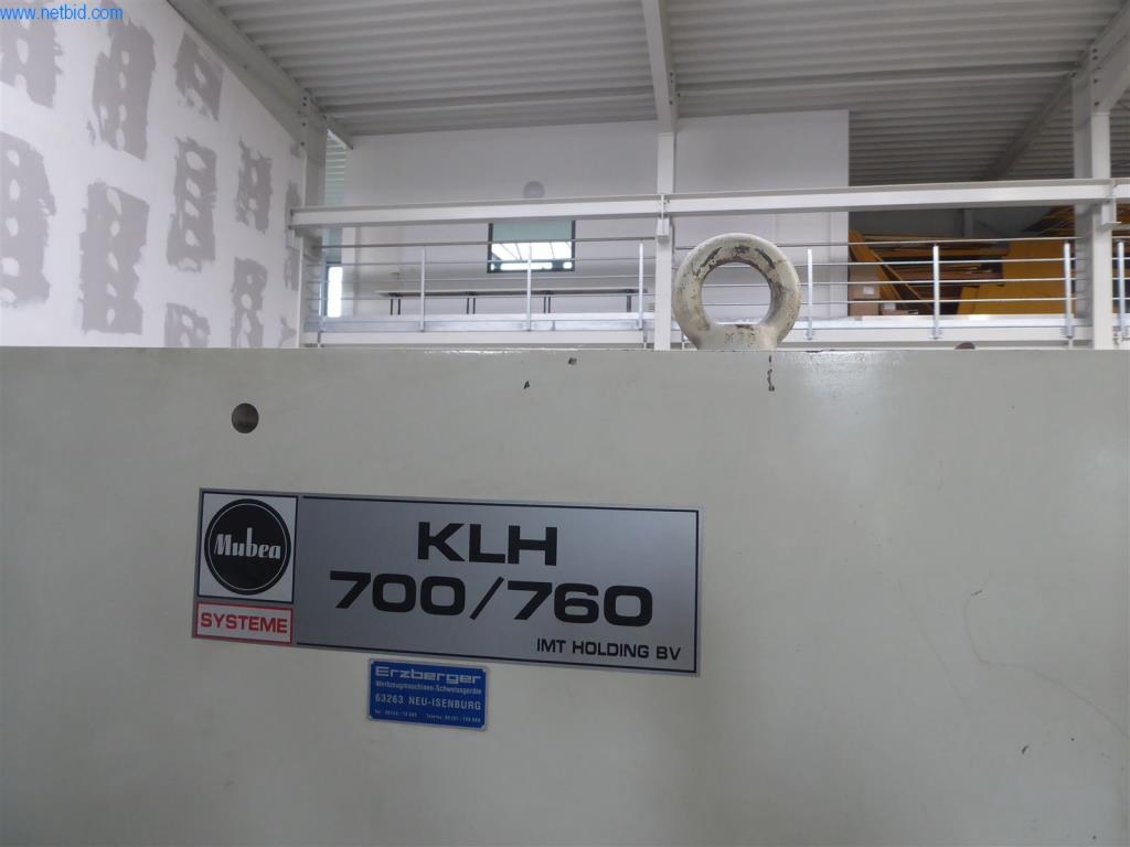 BGA, zásoby, montážní materiál a vozidla z divize výroby oken a fasád.-8