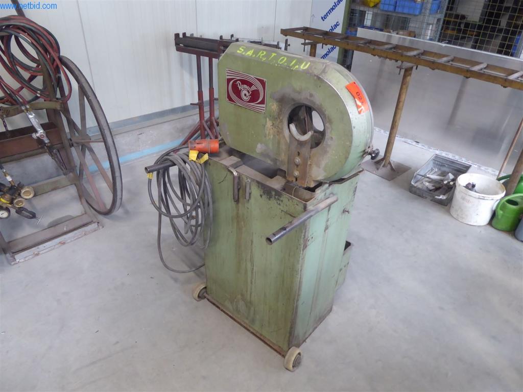 BGA, zásoby, montážní materiál a vozidla z divize výroby oken a fasád.-2