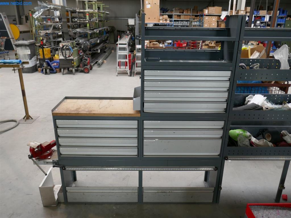 BGA, zásoby, montážní materiál a vozidla z divize výroby oken a fasád.-4