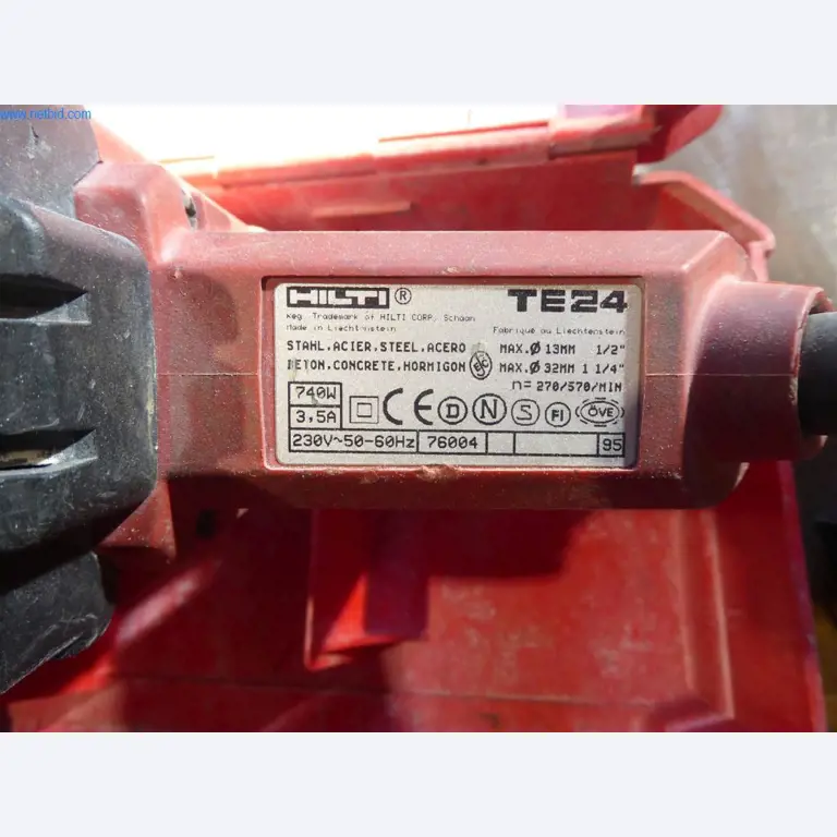 BGA, Warenvorräte, Montagematerial und Fahrzeuge aus dem Bereich Fenster- und Fassadenbau-3