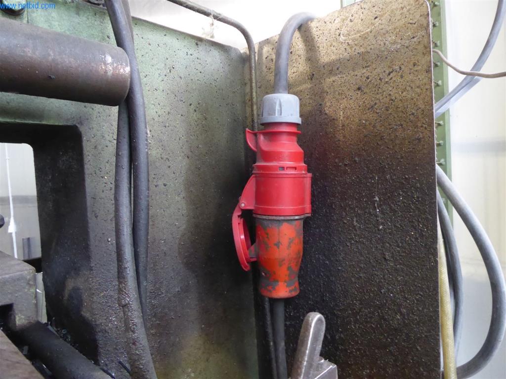 BGA, zásoby, montážní materiál a vozidla z divize výroby oken a fasád.-9