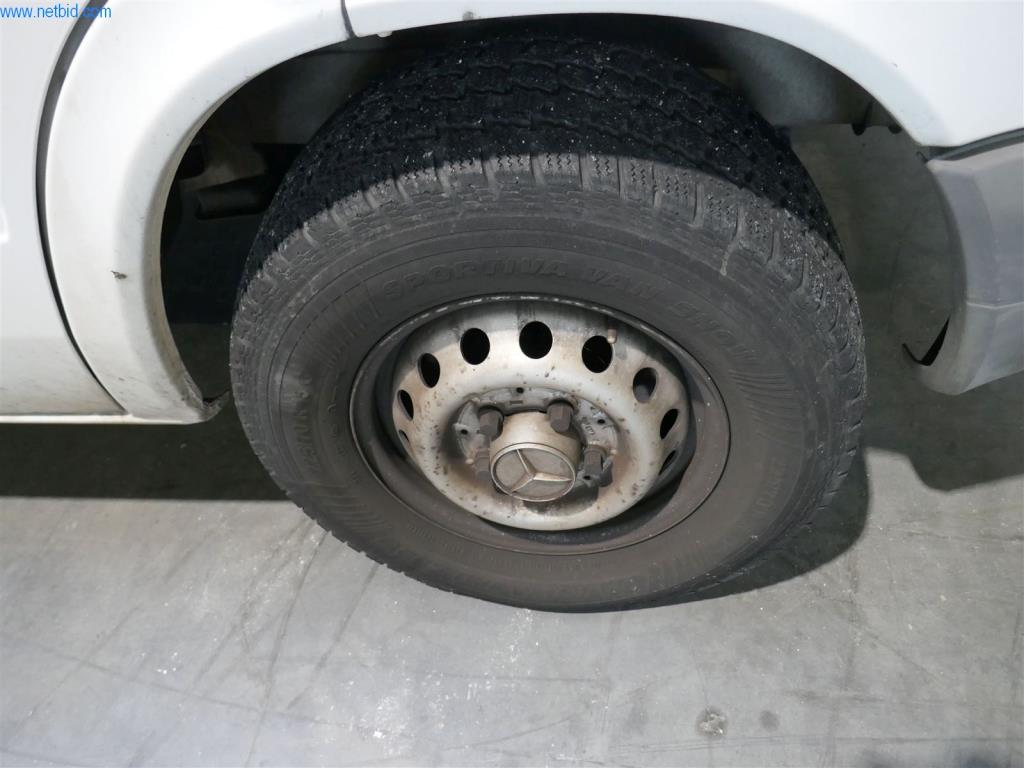 BGA, Warenvorräte, Montagematerial und Fahrzeuge aus dem Bereich Fenster- und Fassadenbau-12