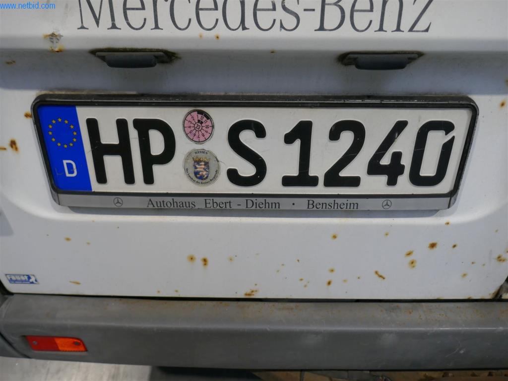 BGA, Warenvorräte, Montagematerial und Fahrzeuge aus dem Bereich Fenster- und Fassadenbau-16