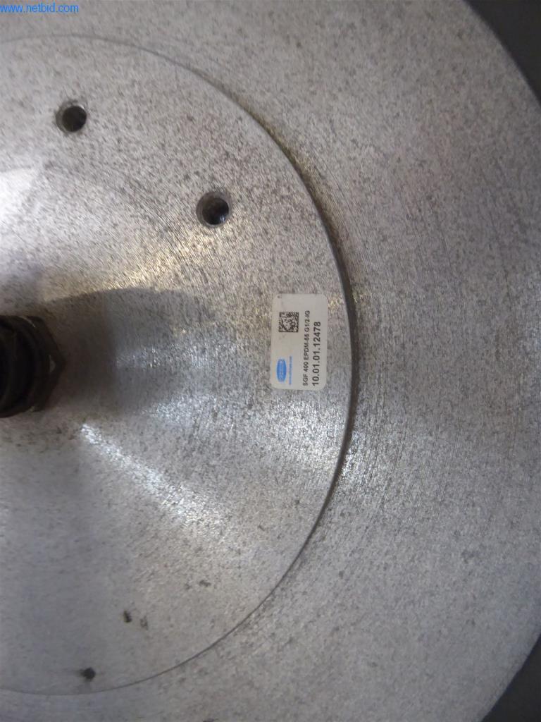 BGA, zapasy, materiały montażowe i pojazdy z działu konstrukcji okien i fasad-5