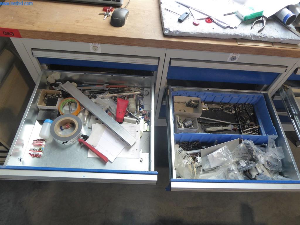 BGA, Warenvorräte, Montagematerial und Fahrzeuge aus dem Bereich Fenster- und Fassadenbau-11