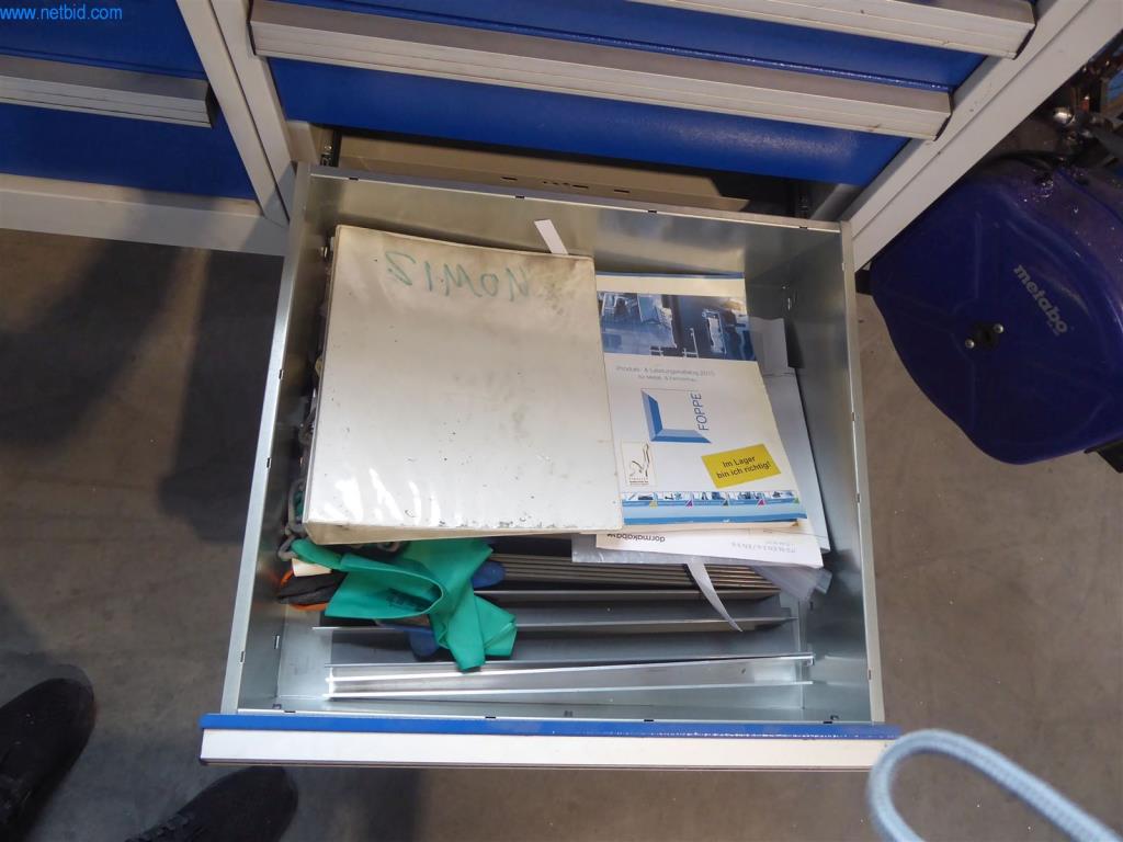 BGA, Warenvorräte, Montagematerial und Fahrzeuge aus dem Bereich Fenster- und Fassadenbau-8