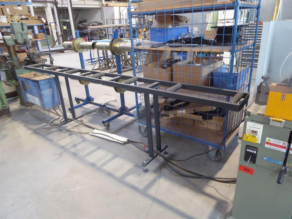 BGA, zapasy, materiały montażowe i pojazdy z działu konstrukcji okien i fasad-12