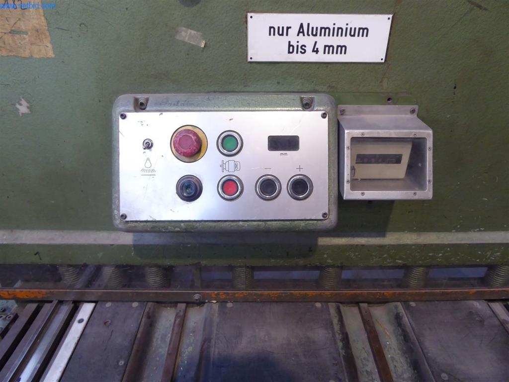 Operating and office equipment, inventories, assembly material and vehicles (window and facade construction sector)-6