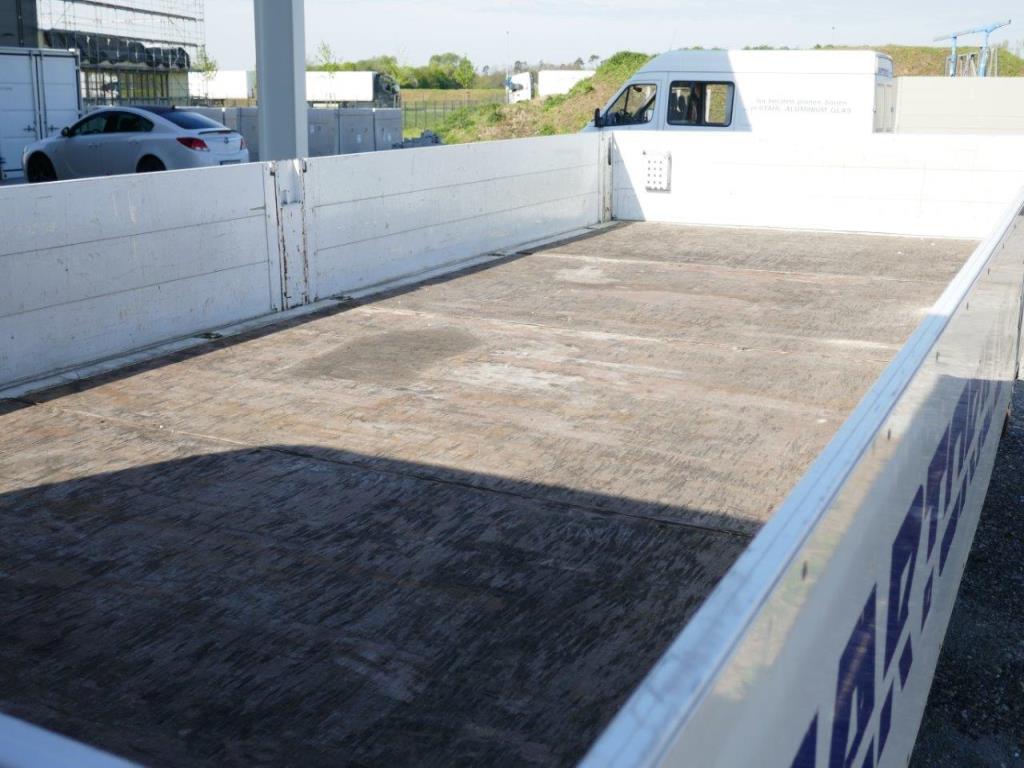 Operating and office equipment, inventories, assembly material and vehicles (window and facade construction sector)-11