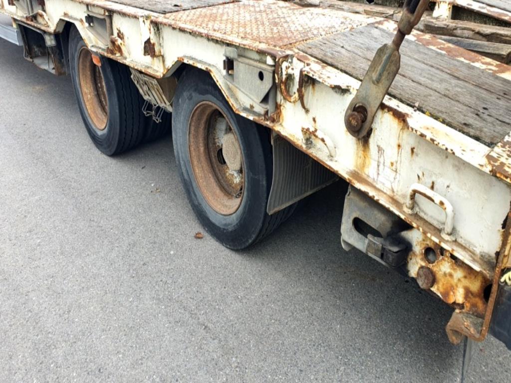 Crawler excavator-17