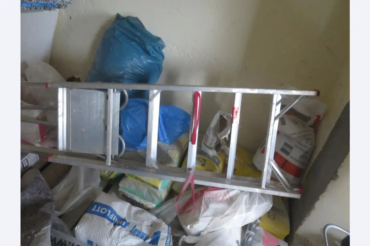 Različna gradbena oprema in mali stroji-1