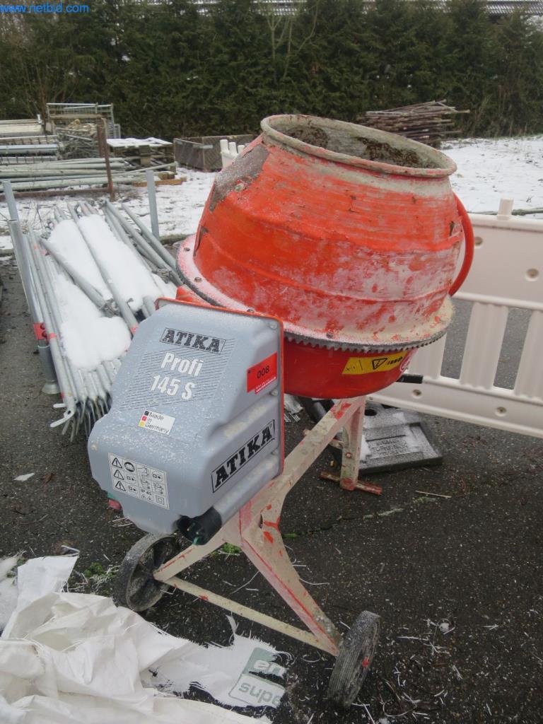 Různá stavební zařízení a malé stroje-1