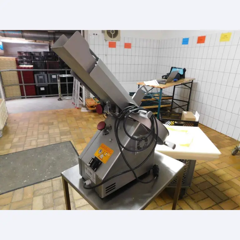 Bäckerei- und Konditoreimaschinen und Ausstattung-3