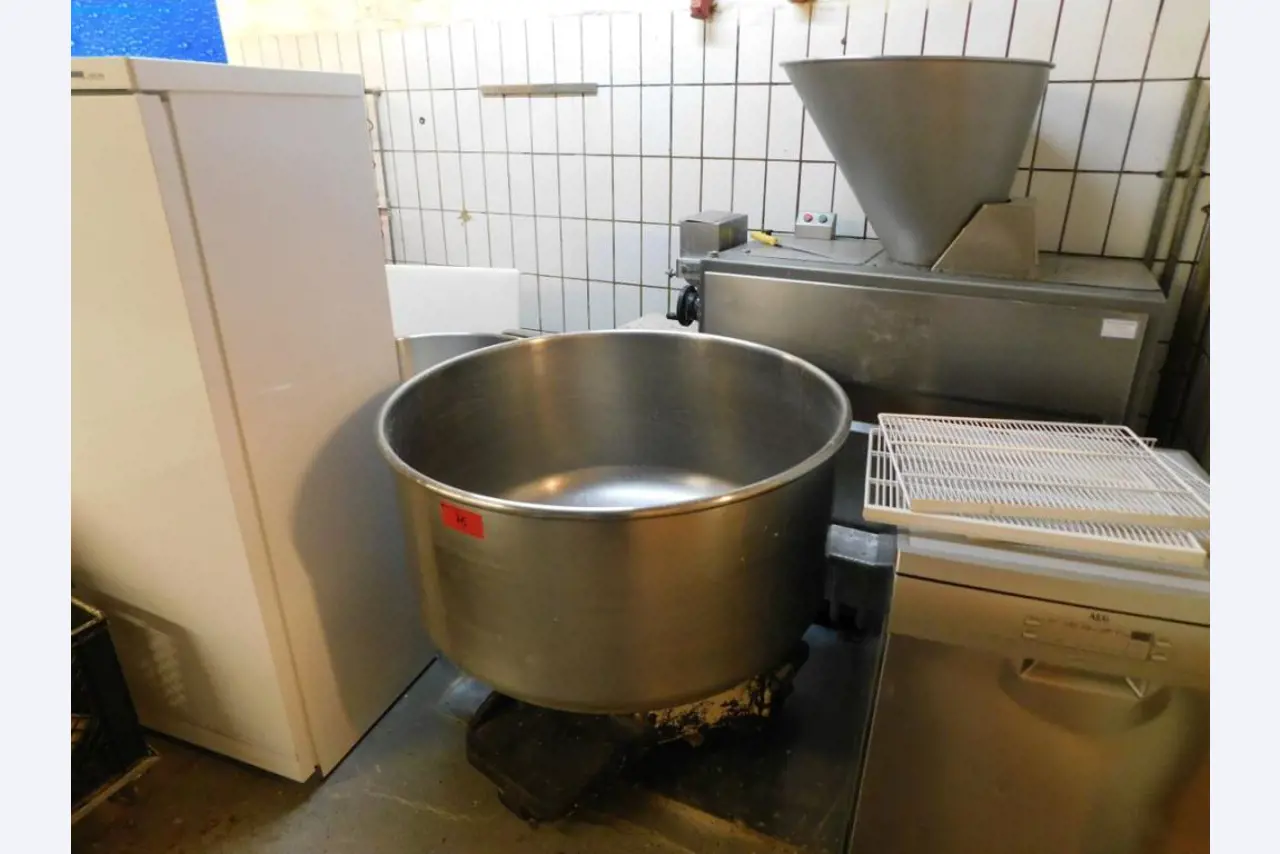 Bäckerei- und Konditoreimaschinen und Ausstattung-1