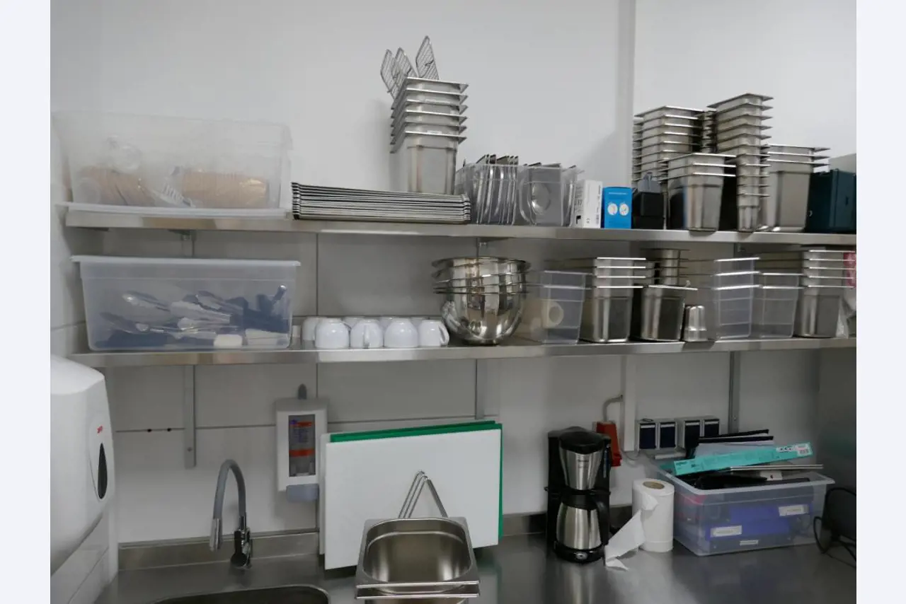 Stravovací zařízení-2