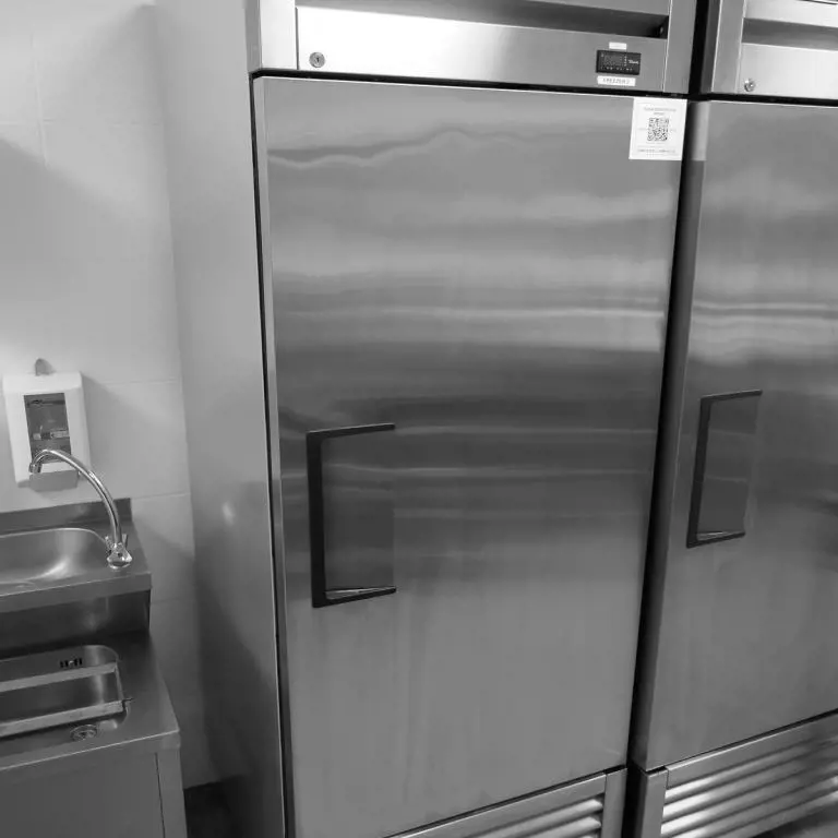 Gastro freezer - surcharge with reservation True T-23F-HC-MC