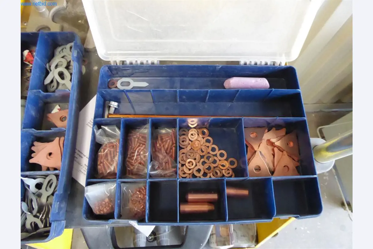 BGA, inventar in material za montažo (pleskarji, lakirniki in karoseristi).-11