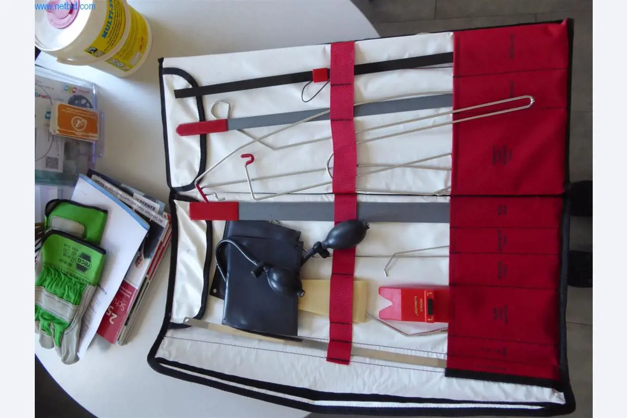 BGA, inventar in material za montažo (pleskarji, lakirniki in karoseristi).-3