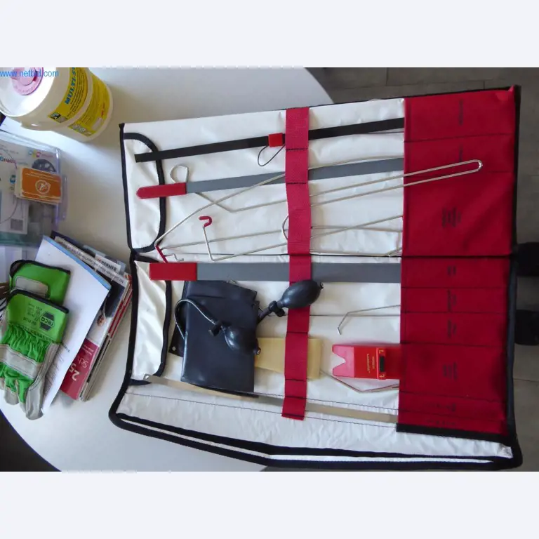 BGA, inventar in material za montažo (pleskarji, lakirniki in karoseristi).-3