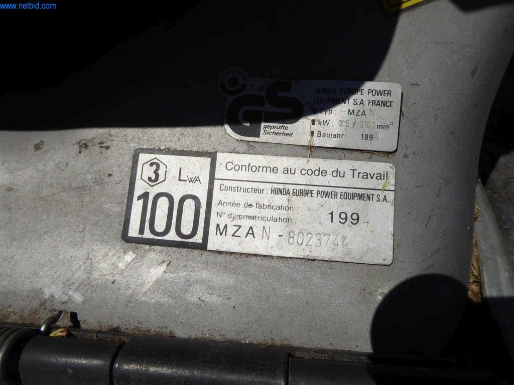 BGA, Warenvorräte und Montagematerial (Maler, Lackierer und Karrosseriebau)-1