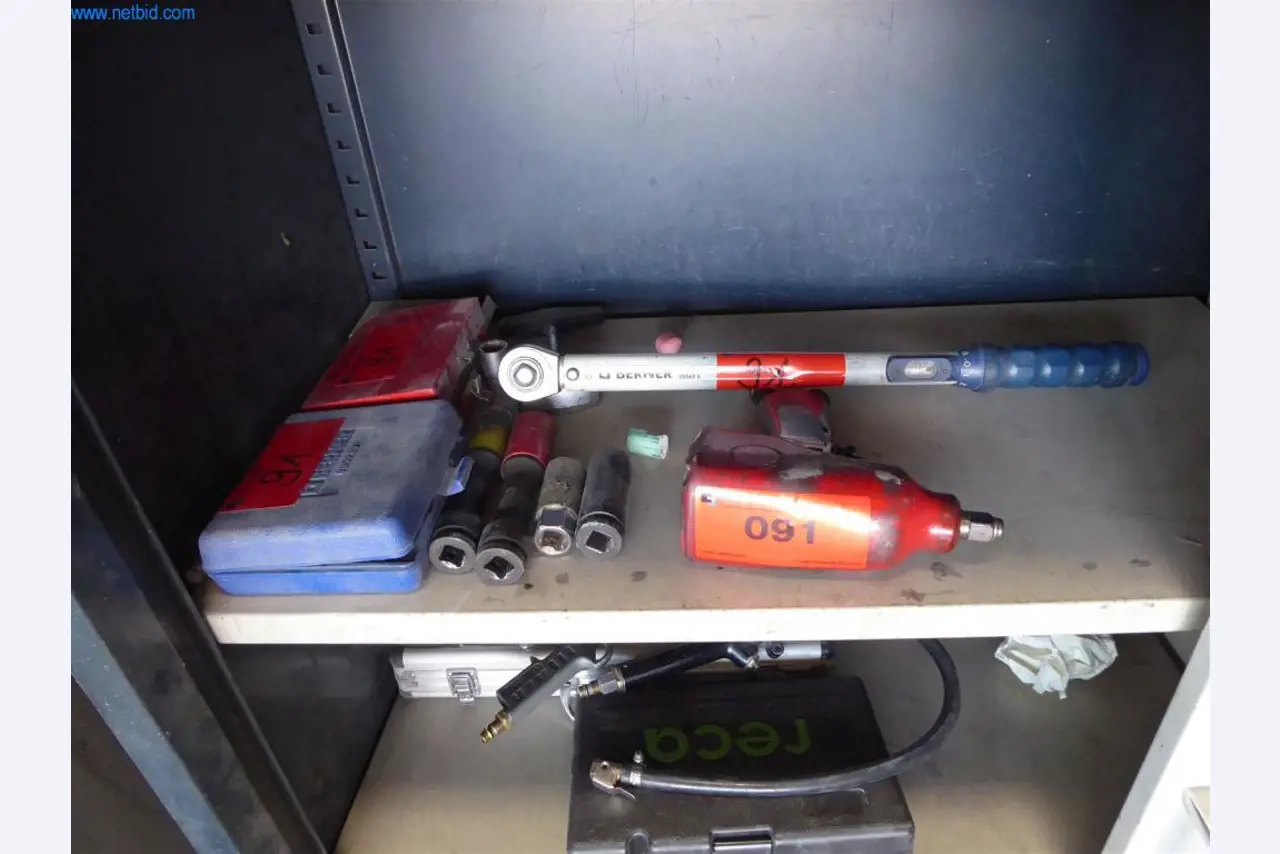 BGA, inventar in material za montažo (pleskarji, lakirniki in karoseristi).-2