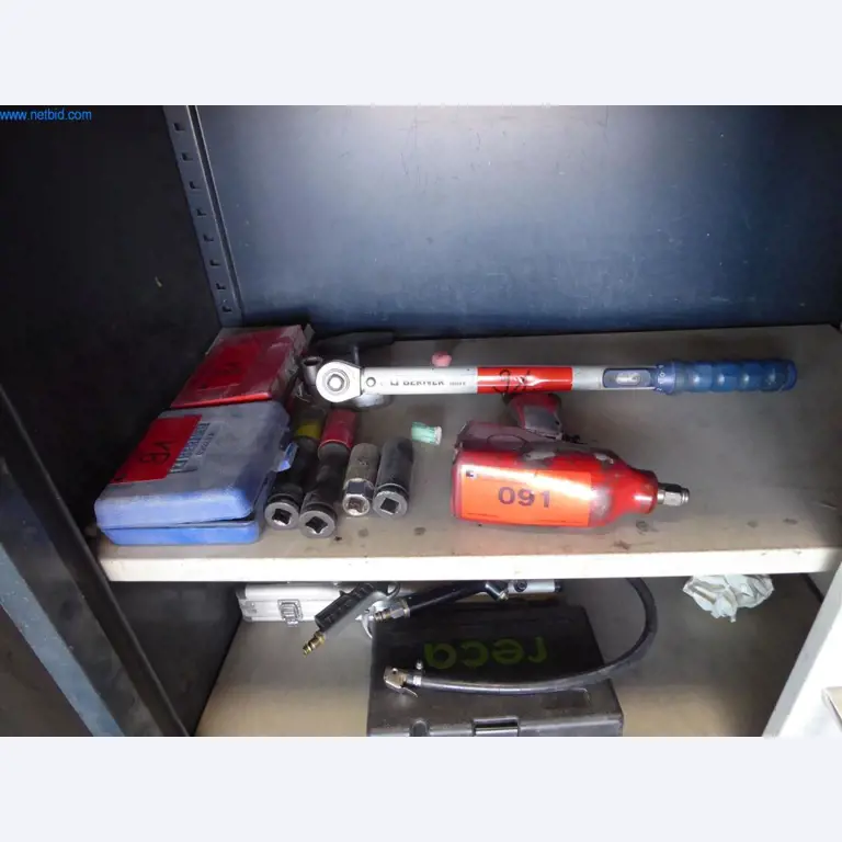 BGA, inventar in material za montažo (pleskarji, lakirniki in karoseristi).-2