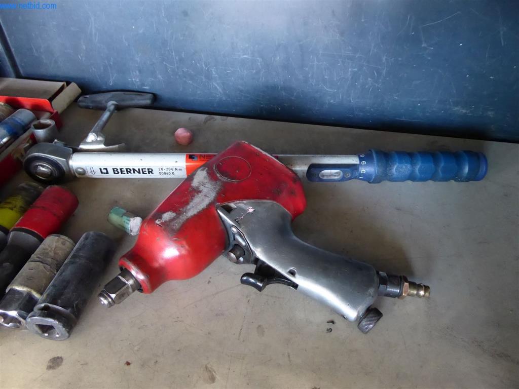 BGA, inventar in material za montažo (pleskarji, lakirniki in karoseristi).-4