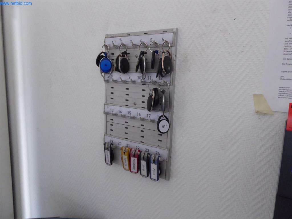 BGA, inventarios y materiales de montaje (pintores, barnizadores y carroceros)-3