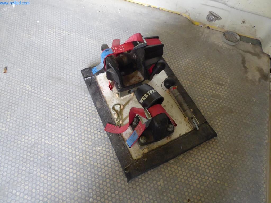 BGA, inventar in material za montažo (pleskarji, lakirniki in karoseristi).-17