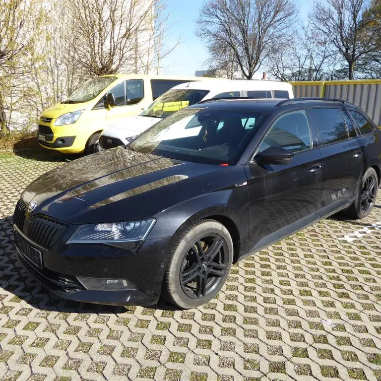 Osebni avtomobil - doplačilo na podlagi rezervacije v skladu s §168 Skoda Superb Combi 2.0 TDI Sport Line