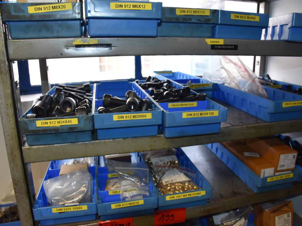 Metallbearbeitungsmaschinen-8