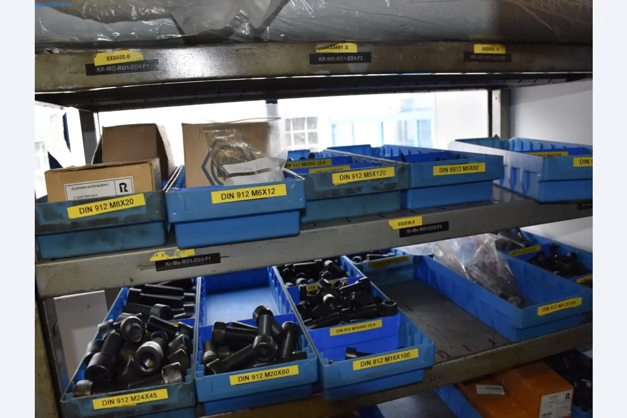 Metallbearbeitungsmaschinen-9