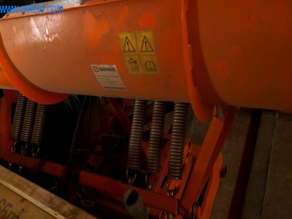 Machines et véhicules de chantier-11