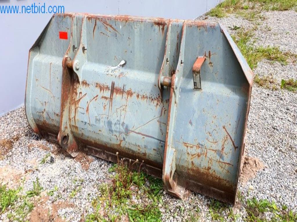 Machines et véhicules de chantier-12