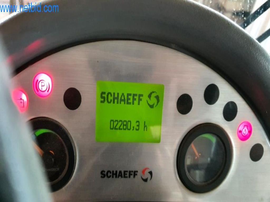 Machines et véhicules de chantier-23