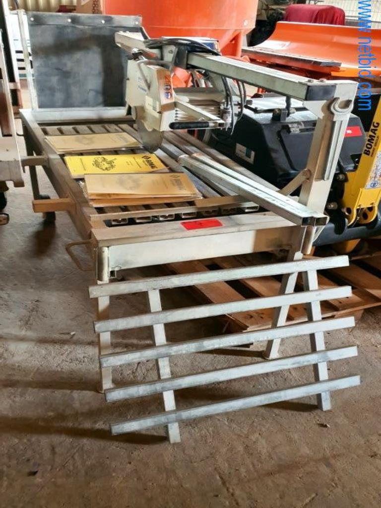 Machines et véhicules de chantier-1