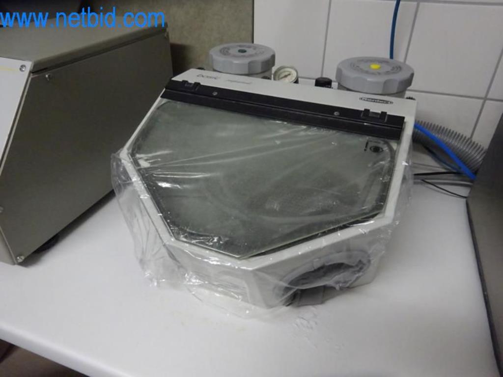 Equipamiento de un laboratorio dental-1