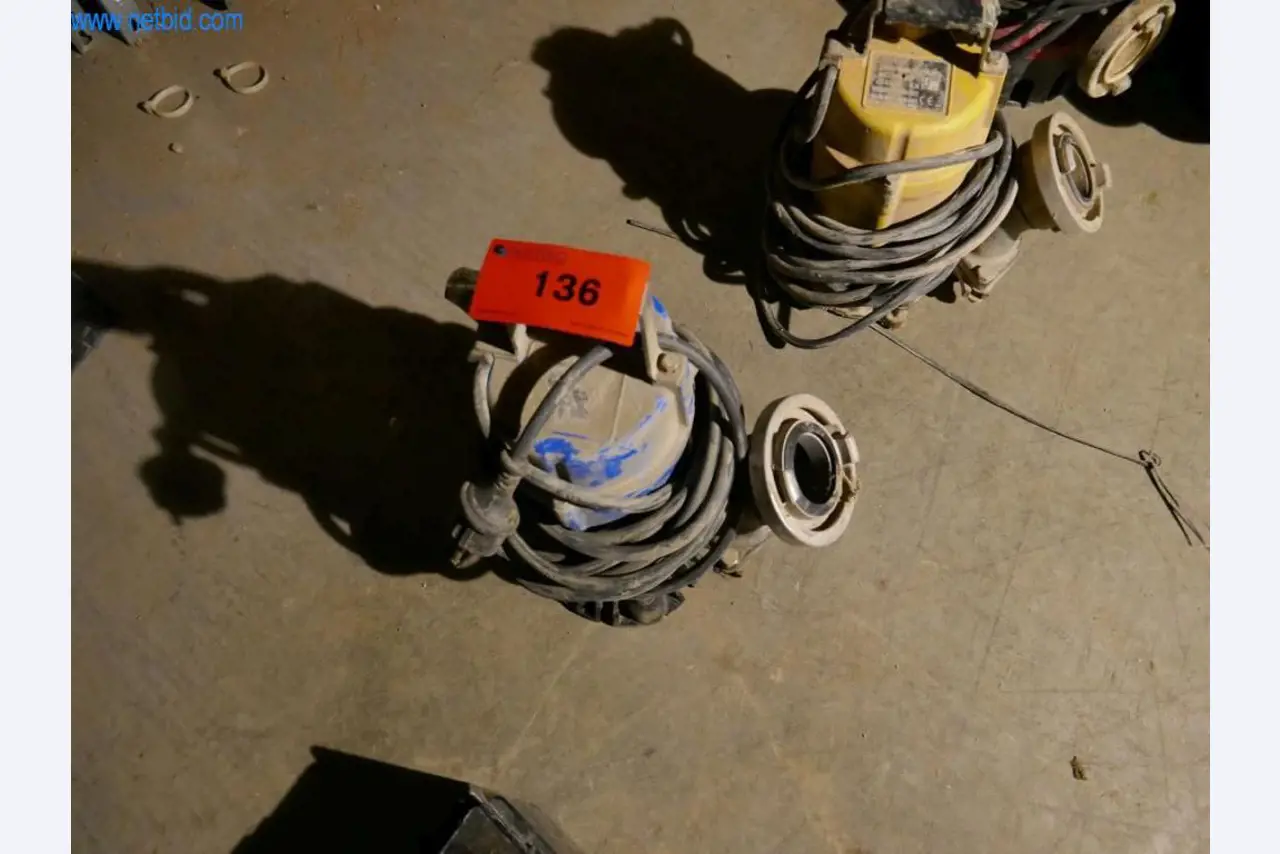 Baumaschinen und Fahrzeuge-2