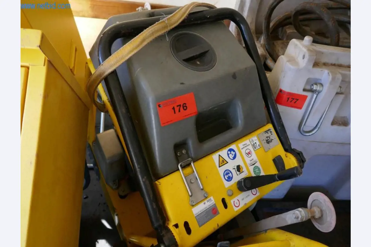 Stavební stroje a vozidla-2